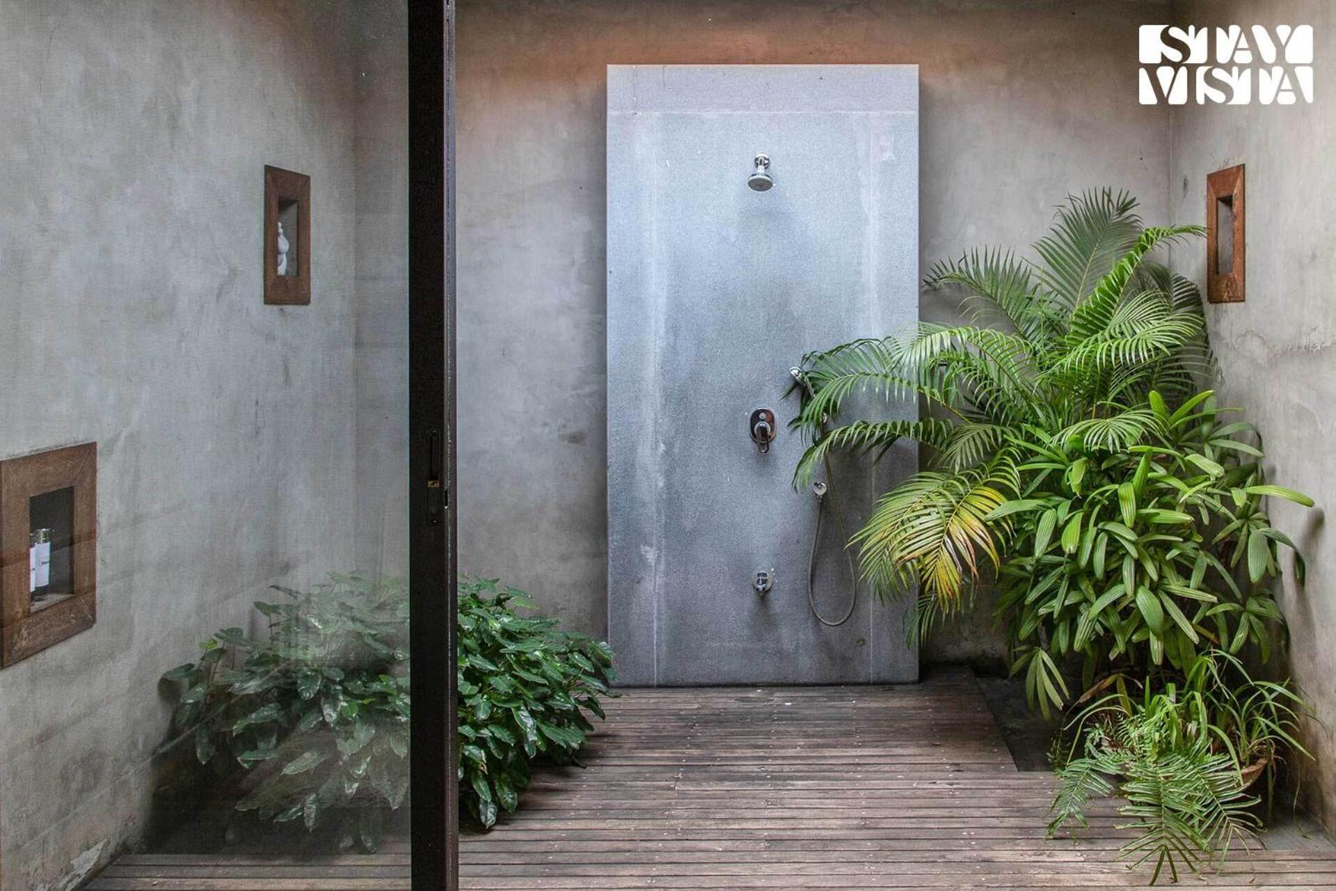 Wander Beyond By Stayvista - Featuring A Bali-Themed Abode And A Refreshing Swimming Pool アリバグ エクステリア 写真
