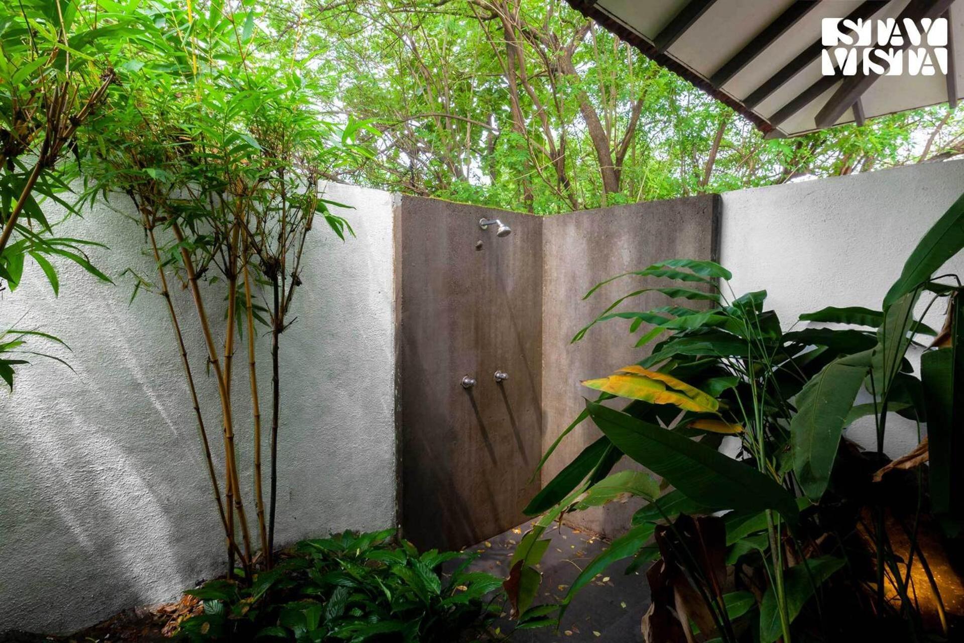 Wander Beyond By Stayvista - Featuring A Bali-Themed Abode And A Refreshing Swimming Pool アリバグ エクステリア 写真